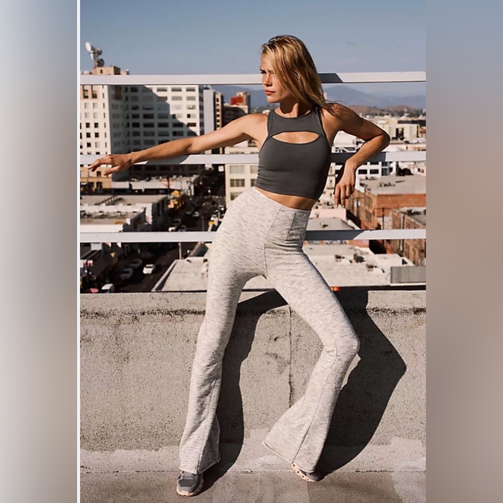 ✨‎ FREE PEOPLE Movement Contour Flare Pants Gray XS NWT Athleisure ✨